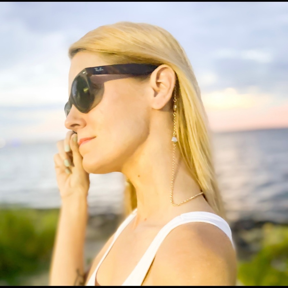 the beach and back mask chain sunglasses chain